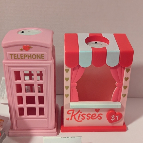 Bullseye Playground Valentines Light Up 4pc Set Sweet Truck Kissing Booth - Picture 7 of 8